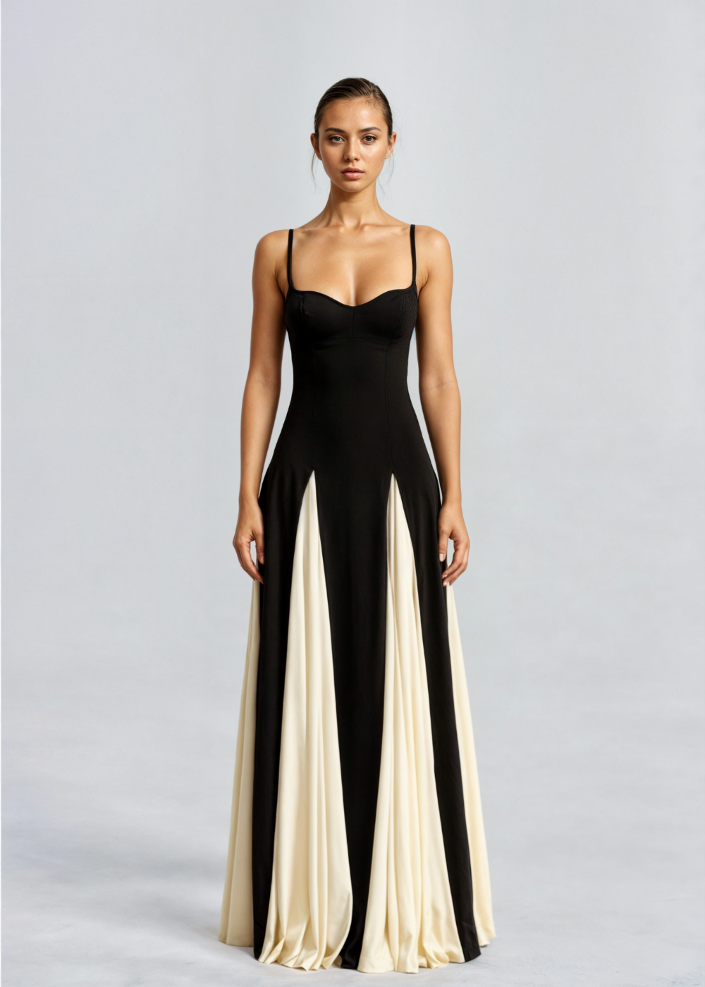 Salem - Women’s elegant maxi dress with flowing design
