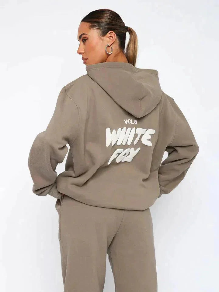 "Jaziah two-piece set featuring a soft hoodie and pants in a cozy design, perfect for casual days at home or on the go."