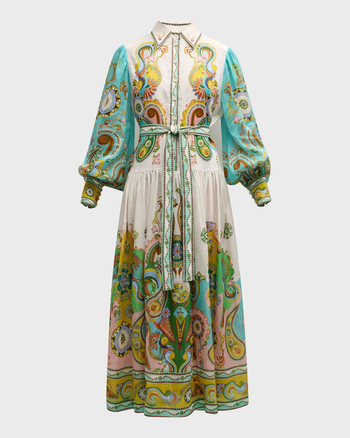 Anneliese maxi dress with paisley print, featuring balloon sleeves. Feminine and flowy, perfect for a casual summer look.