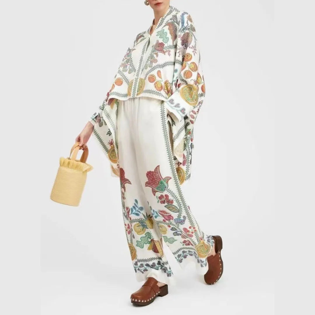 White2 Aryiah set: Soft, airy bohemian style for spring. Flowy fabric and versatile design for casual days.