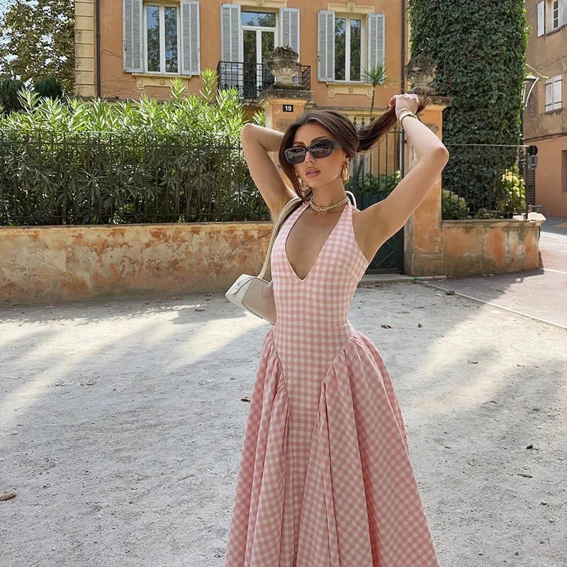 Women's pink plaid dress midi with pockets, made from soft and breathable cotton blend. Perfect for casual and everyday wear.