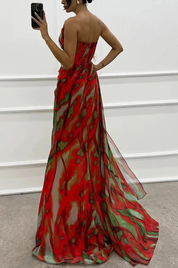 Lilyanne maxi dress with floral print and side slit, made of lightweight fabric, perfect for summer outings.