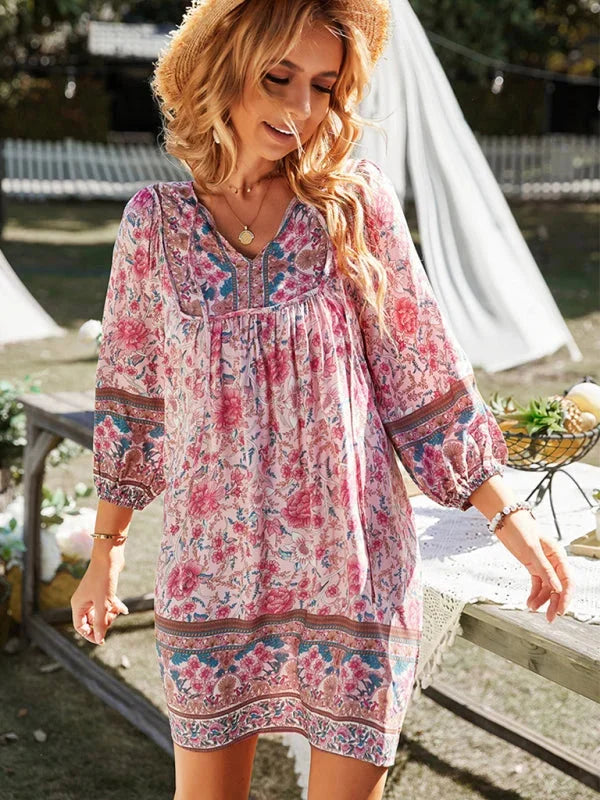 Pink boho-inspired mini dress with delicate prints, perfect for a casual and breezy look. Great for daytime outings or…