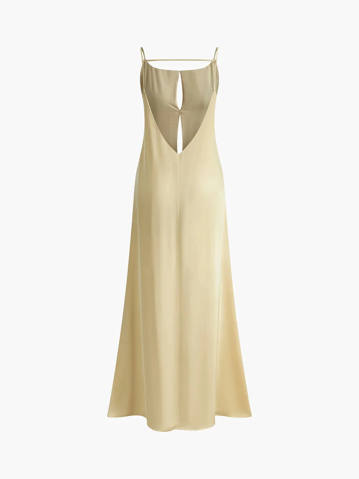 "Zylah - Women's backless maxi dress in soft cotton with sleek spaghetti straps, perfect for a breezy summer day"