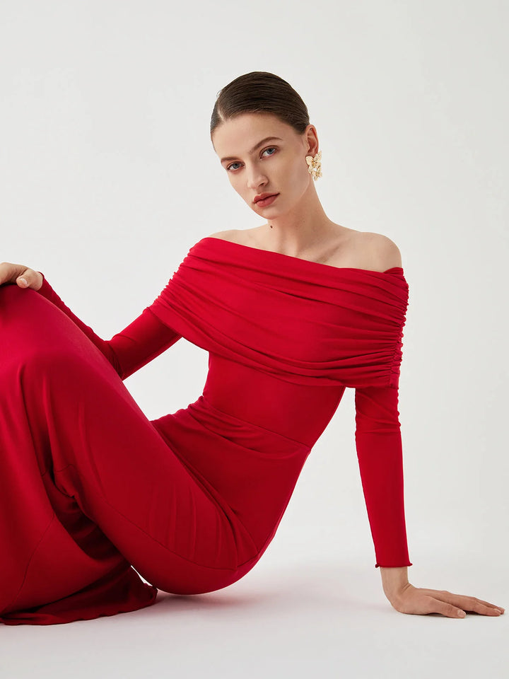 Off-shoulder mesh sleeve fitted dress in Klover fabric, with elegant bohemian design and flattering silhouette.